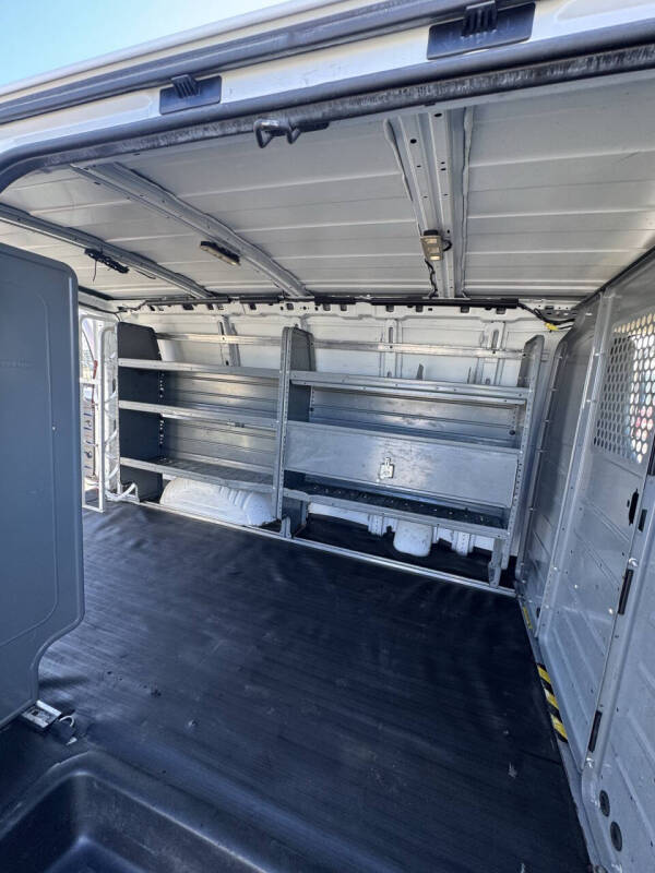 2016 GMC Savana 3500