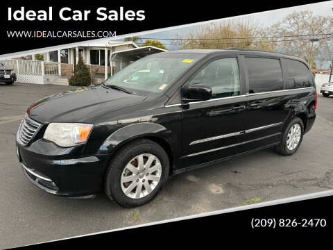 2016 Chrysler Town and Country for sale at Ideal Car Sales - Turlock in Turlock CA
