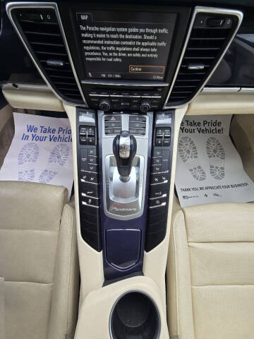 2012 Porsche Panamera 4