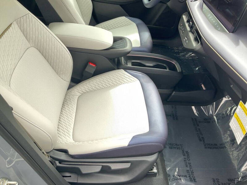 2026 Nissan LEAF Platinum+