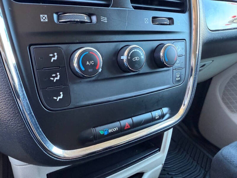 2014 Dodge Grand Caravan American Value Package