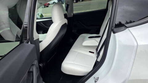 2024 Tesla Model Y Long Range
