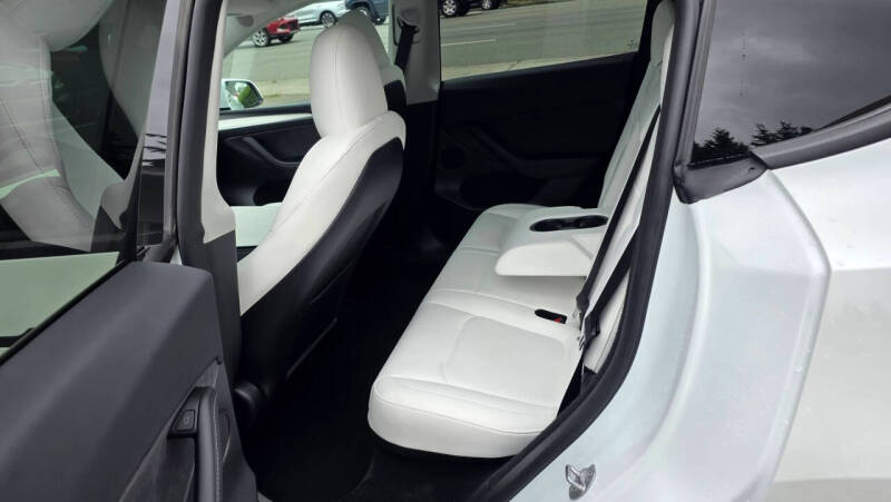 2024 Tesla Model Y Long Range