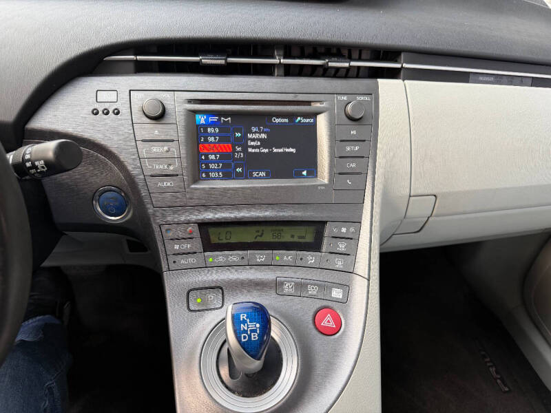 2012 Toyota Prius Two