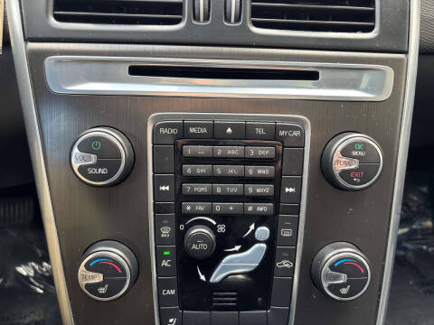 2015 Volvo XC60 3.2 Premier Plus