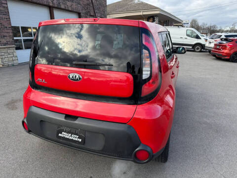 2015 Kia Soul +