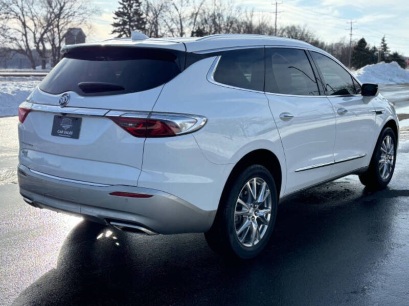 2022 Buick Enclave Essence