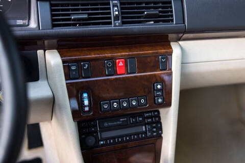 1994 Mercedes-Benz E-Class E 320