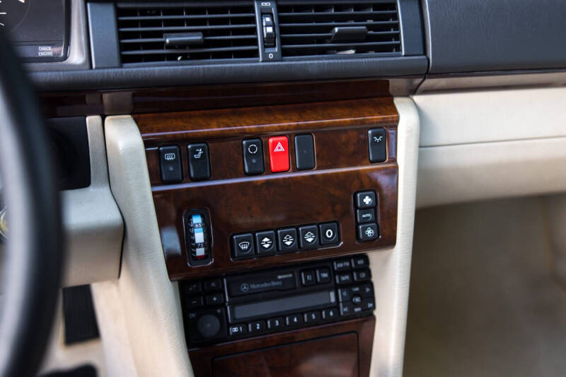 1994 Mercedes-Benz E-Class E 320