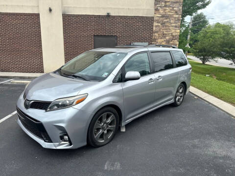 2018 Toyota Sienna for sale at Z Motors in Chattanooga TN