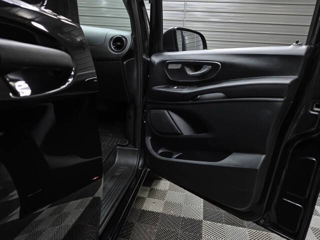 2023 Mercedes-Benz Metris Passenger