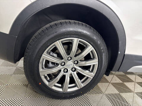 2022 Cadillac XT4 Premium Luxury