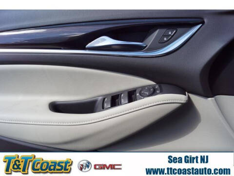 2021 Buick Enclave Essence