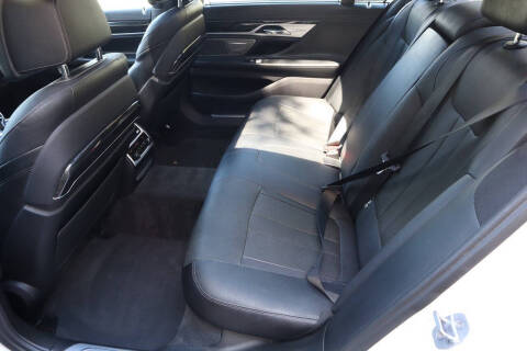 2017 BMW 7 Series 740i