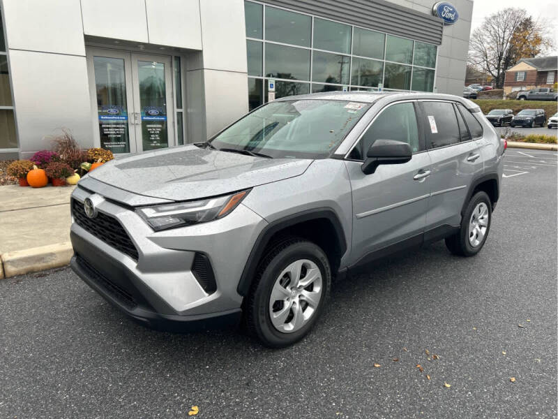 2023 Toyota RAV4 LE