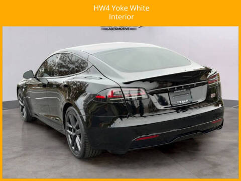 2023 Tesla Model S Plaid