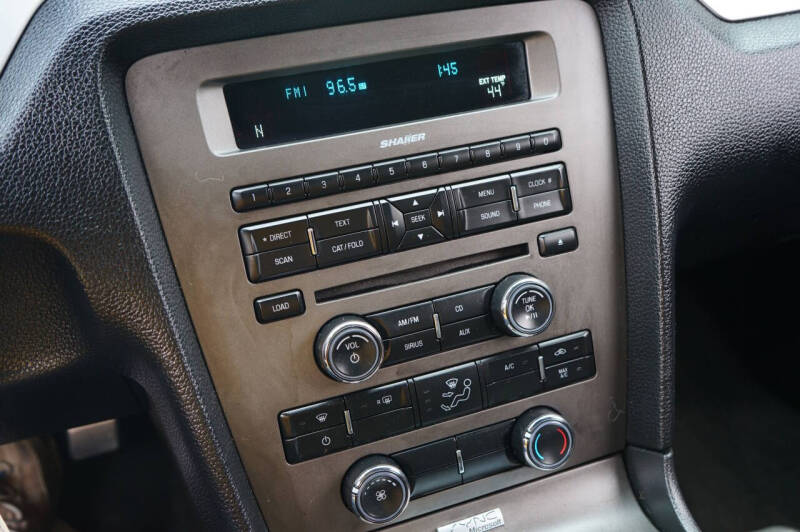 2012 Ford Mustang V6