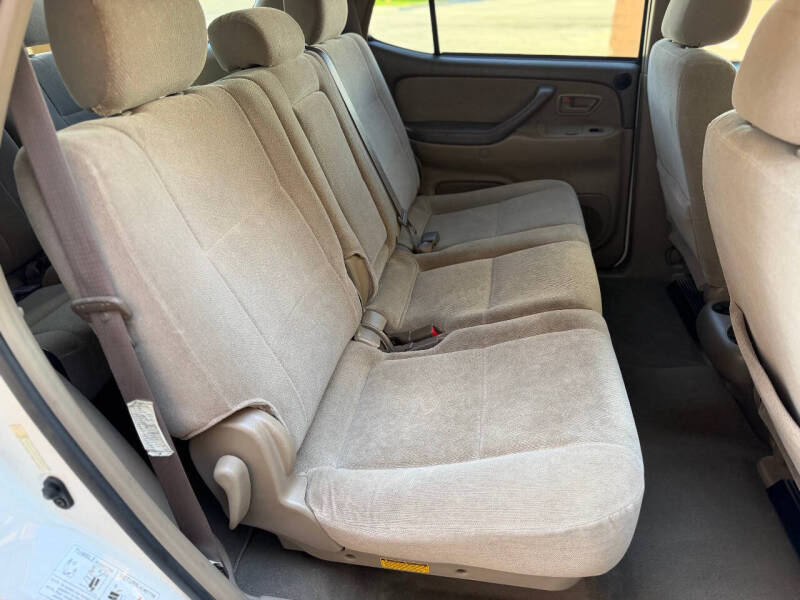2002 Toyota Sequoia SR5