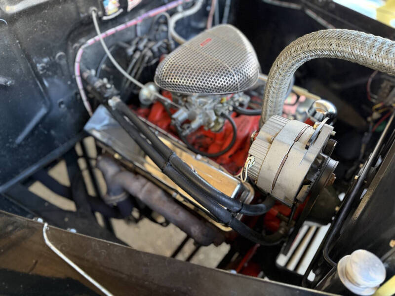 1948 Ford Super Deluxe