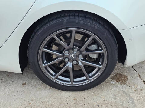 2020 Tesla Model 3 Standard Range Plus