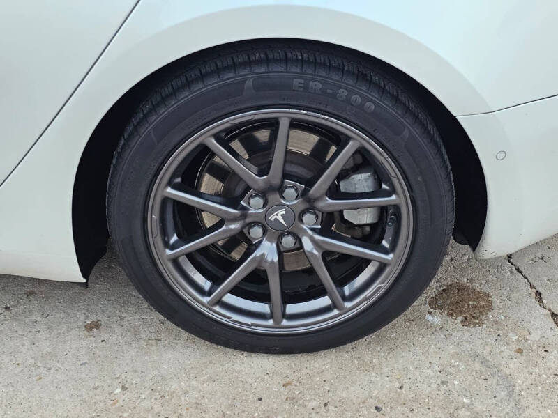 2020 Tesla Model 3 Standard Range Plus