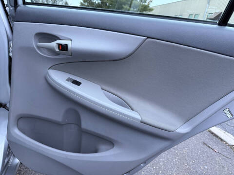 2009 Toyota Corolla LE