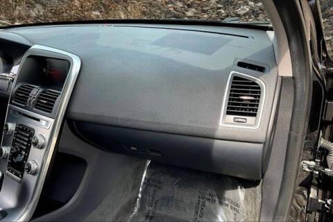 2017 Volvo XC60 T6 Dynamic