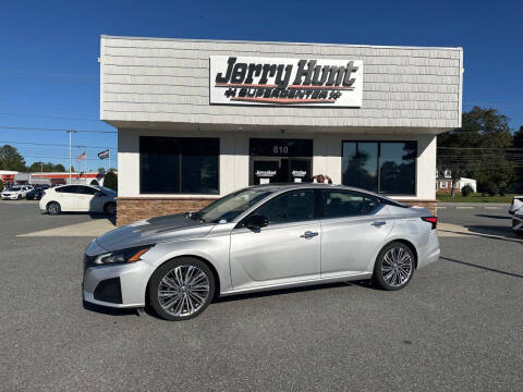 2023 Nissan Altima for sale at Jerry Hunt Supercenter in Lexington NC