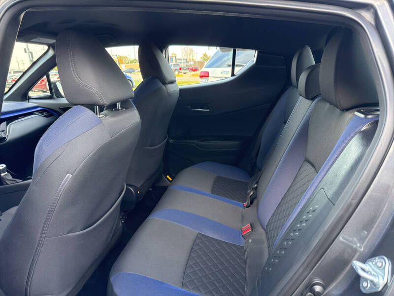 2021 Toyota C-HR XLE