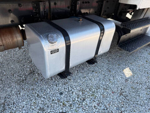 2017 Freightliner M2 106