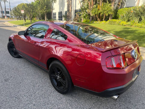 2010 Ford Mustang V6