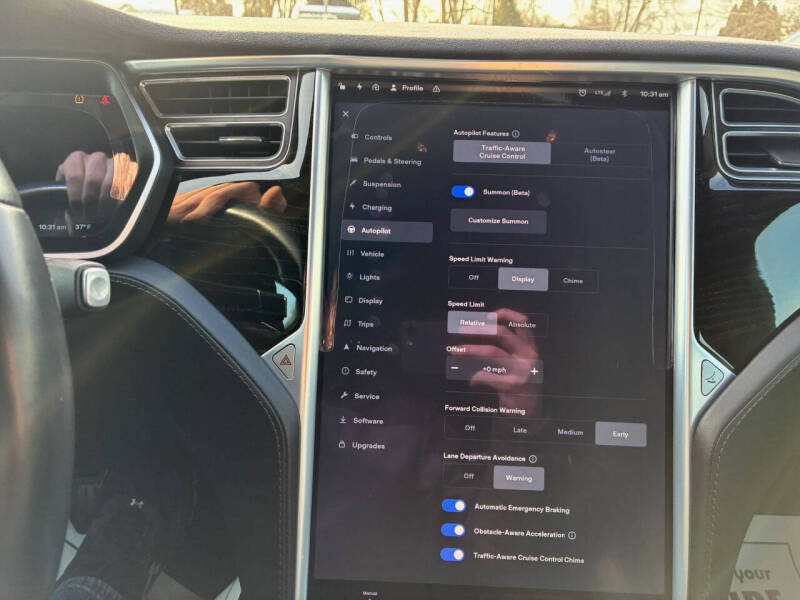 2016 Tesla Model S - Photo 13