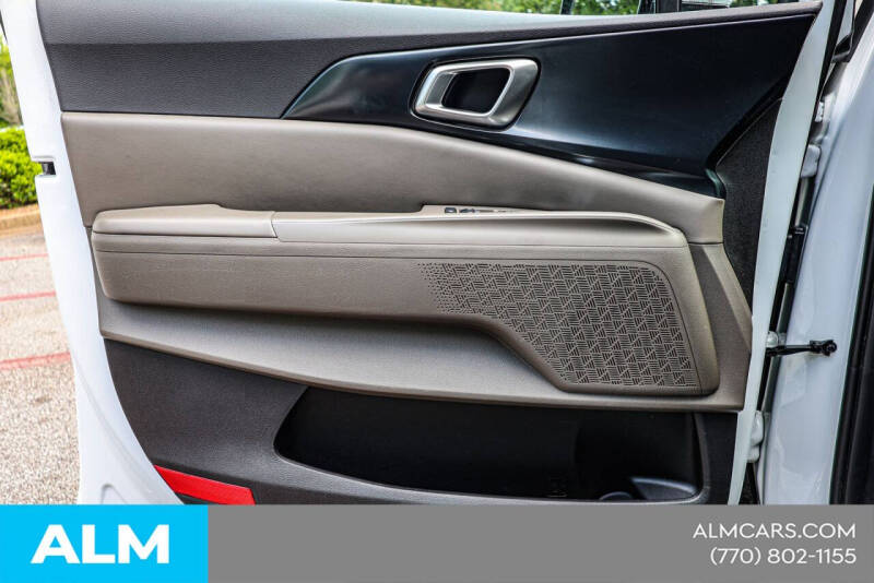 2025 Kia Carnival LXS