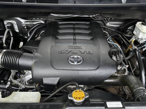 2014 Toyota Tundra SR5