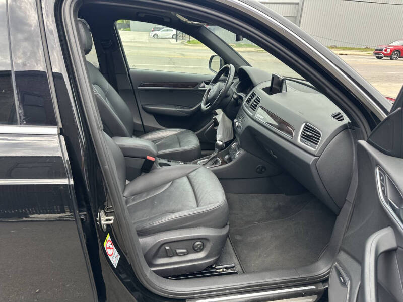 2015 Audi Q3 2.0T quattro Prestige