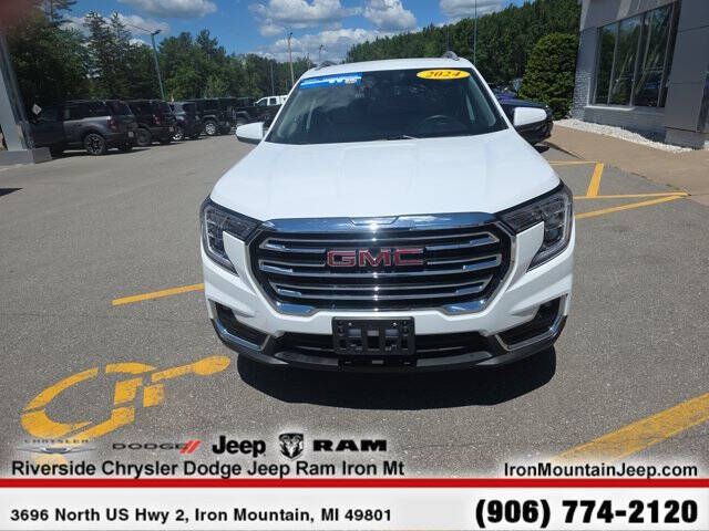 2024 GMC Terrain SLT