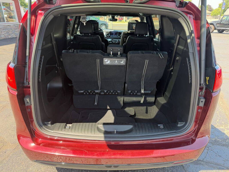 2018 Chrysler Pacifica Touring L Plus