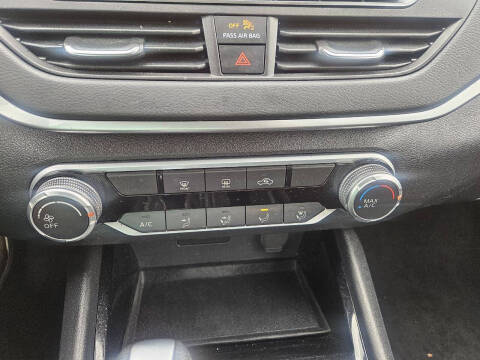 2021 Nissan Altima 2.5 SV