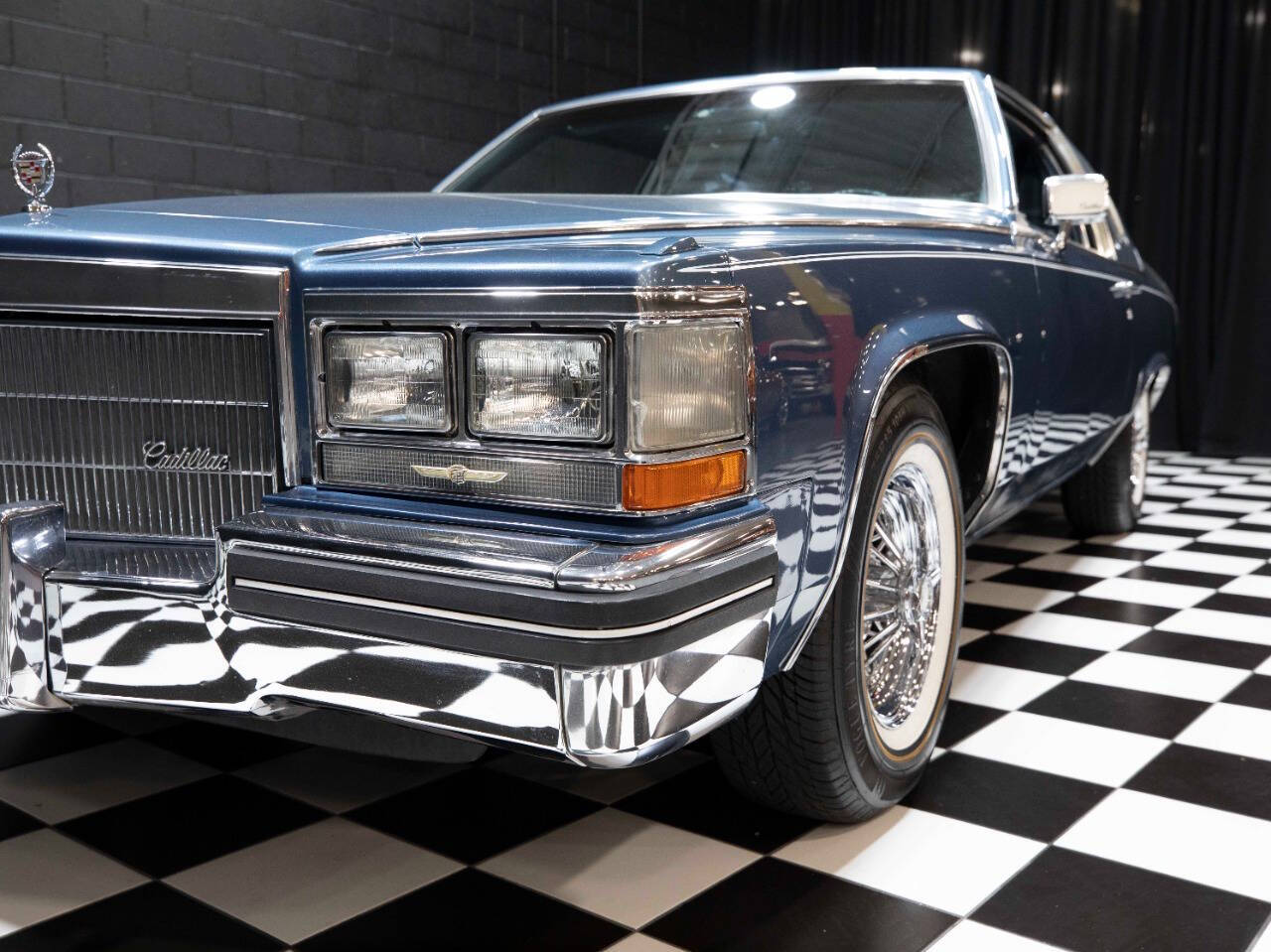 1985 Cadillac Fleetwood Brougham 5