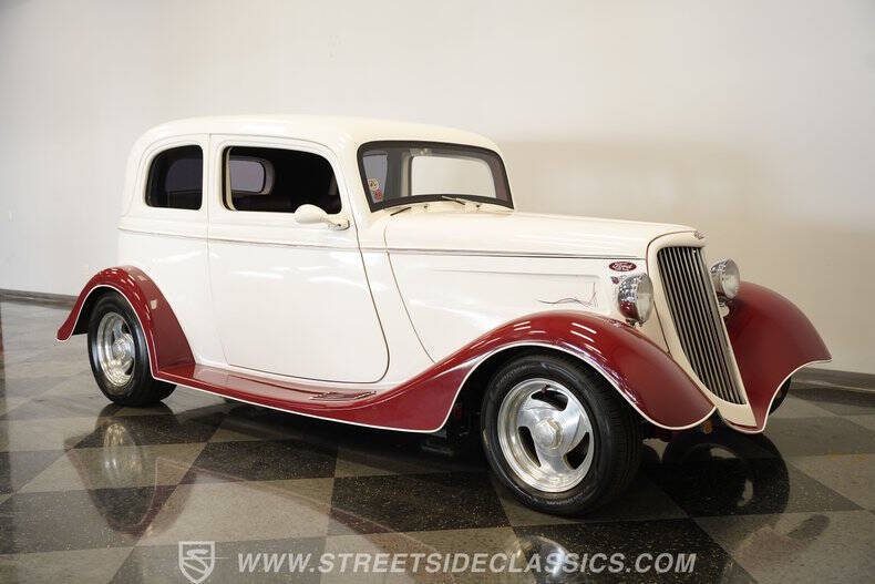 1933 Ford Victoria