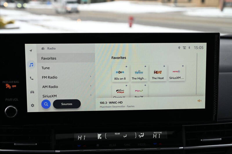2025 Toyota Sienna XLE 8-Passenger