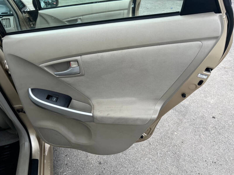 2010 Toyota Prius I