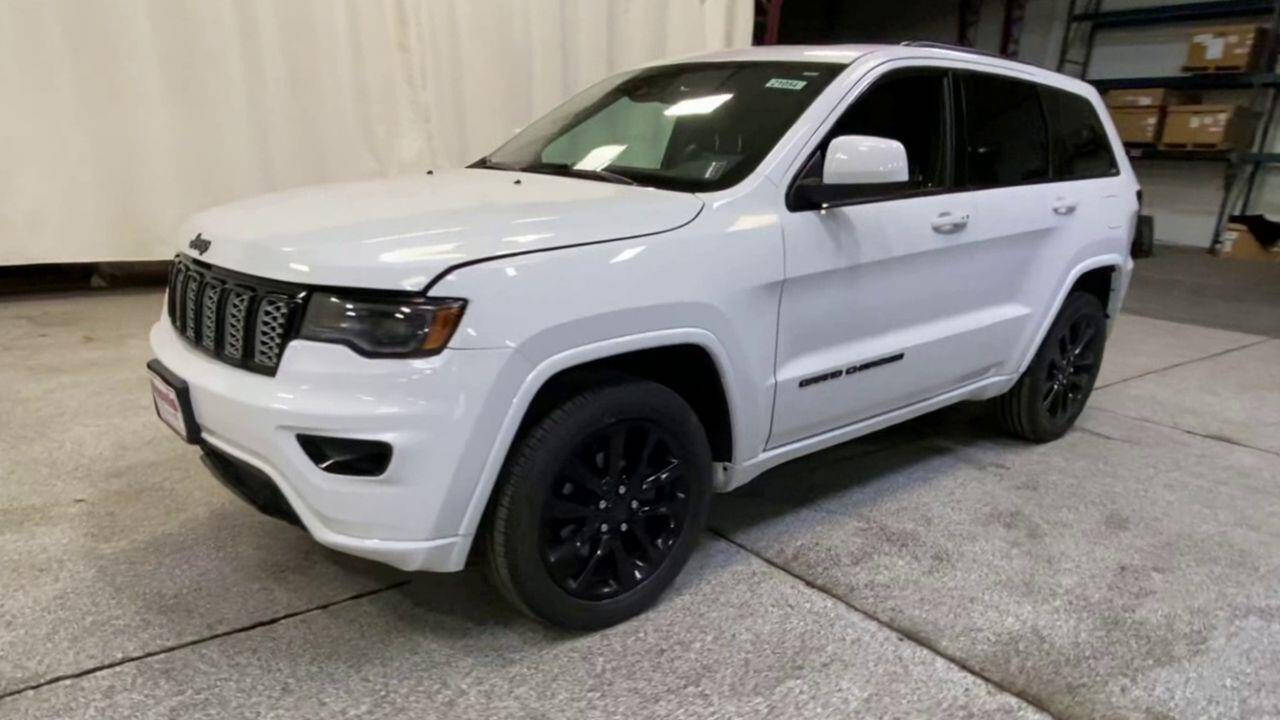 2020 Jeep Grand Cherokee for sale at Victoria Auto Sales in Victoria, MN