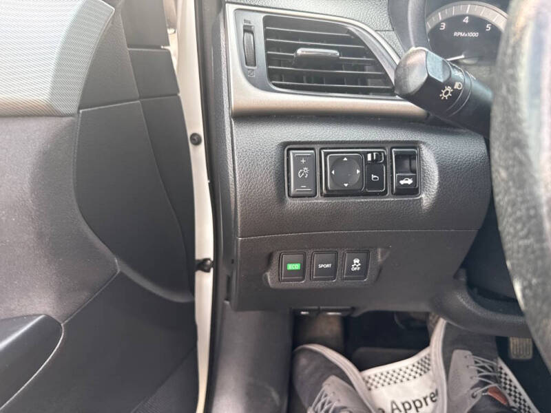 2015 Nissan Sentra SR