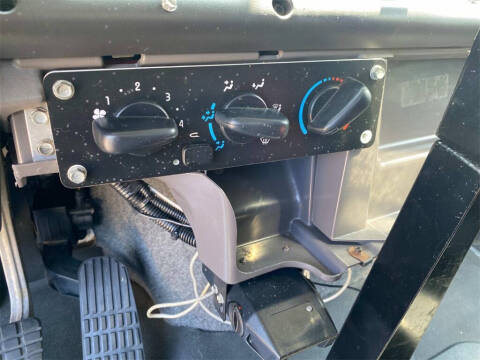 2015 Freightliner 108 SD