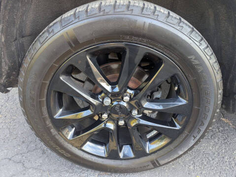 2019 Jeep Grand Cherokee Laredo