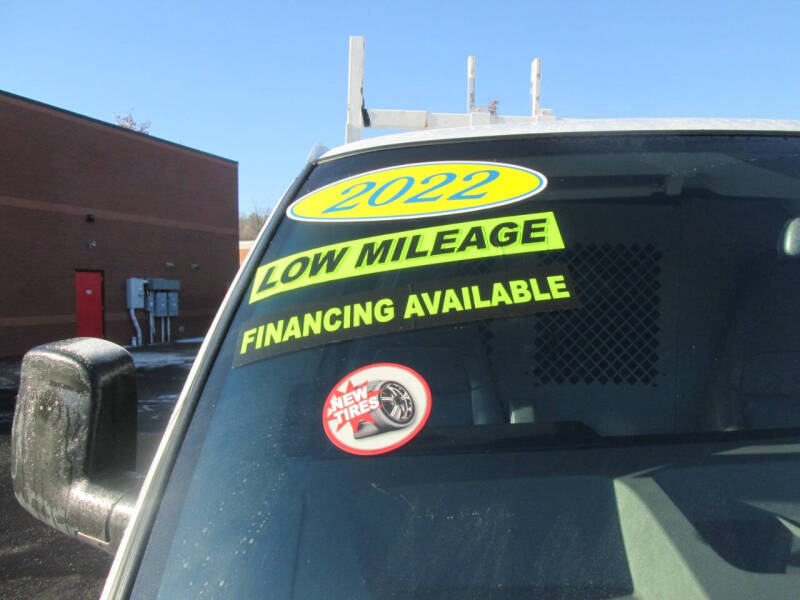 2022 Chevrolet Express 2500