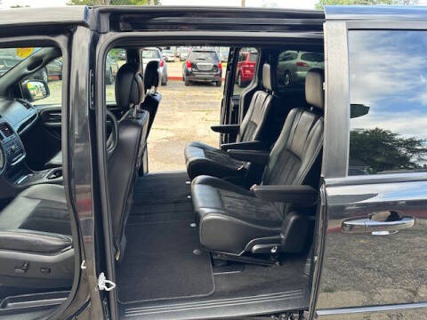 2016 Dodge Grand Caravan SXT Plus