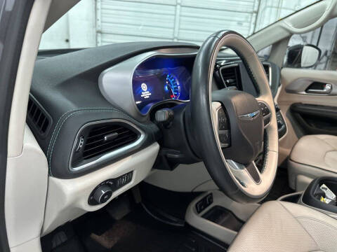 2018 Chrysler Pacifica Hybrid Limited