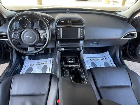 2017 Jaguar XE 35t Premium